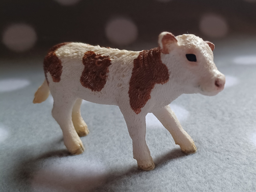 Schleich 13802 Fleckvieh-Kalb Farm World  Schleich 13802 Fleckvieh-Kalb Farm World