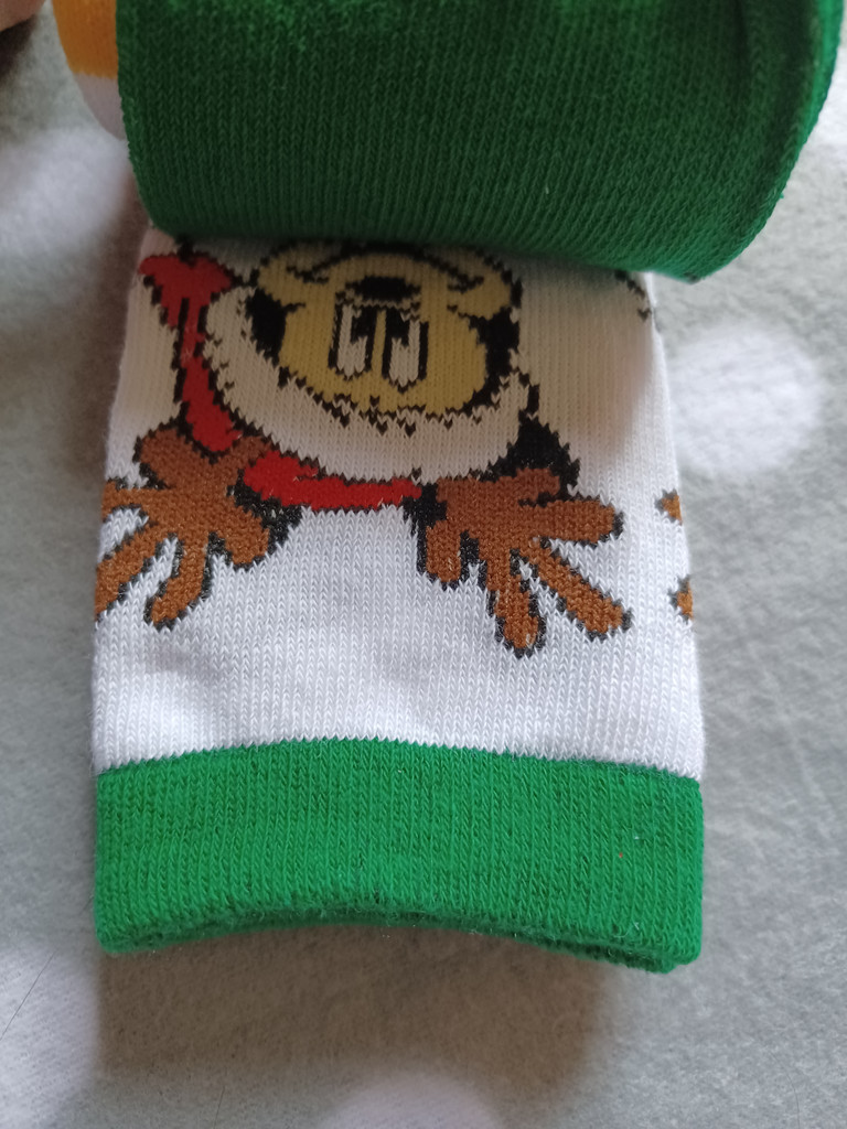 Socken Weihnachten 3er Pack Disney Mickey Maus and Friends Größe 27-30  Socken Weihnachten 3er Pack Disney Mickey Maus and Friends Größe 27-30