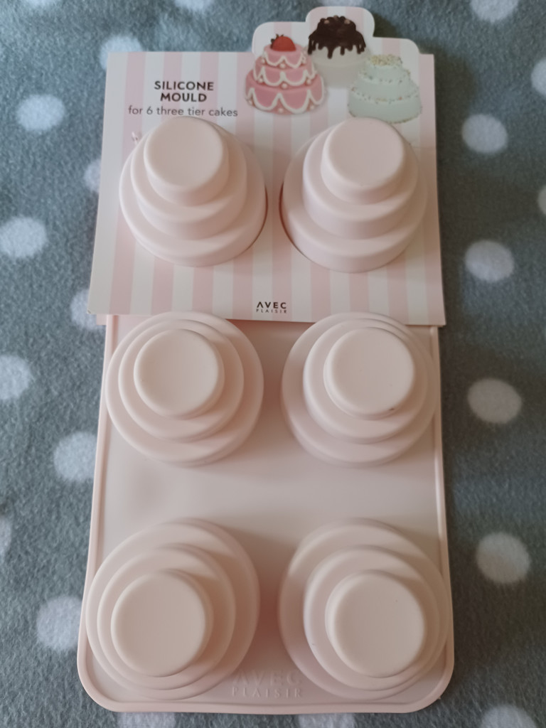 Avec - Silikon-Backform für 6 Dreischichten-Kuchen Avec - Silikon-Backform für 6 Dreischichten-Kuchen