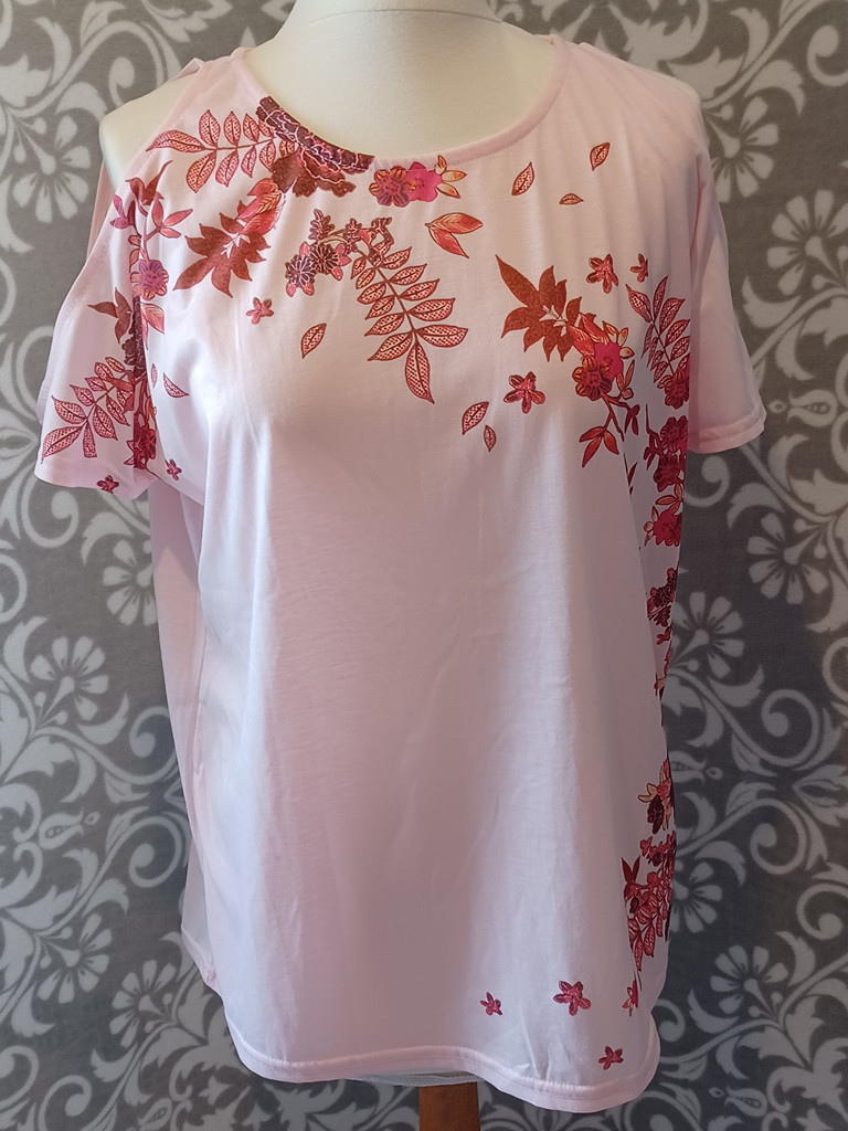 Janina Damen Shirt Rosa Blumen Print Größe 40