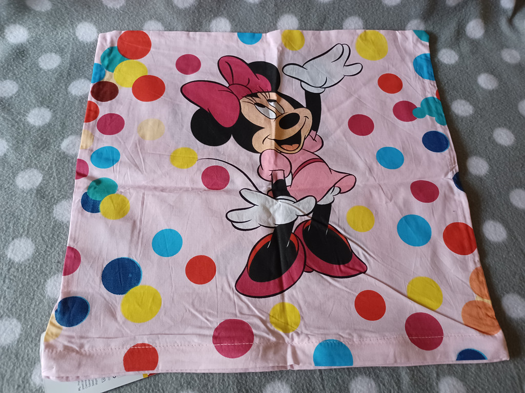 Disney Minnie Mouse – Kissenbezug mit Punktemuster, 40 x 40 cm
