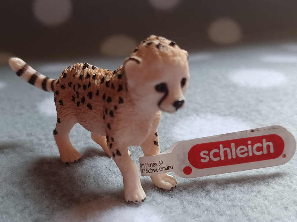 Schleich 14866 Gepardenbaby Wild Life mit Fahne
