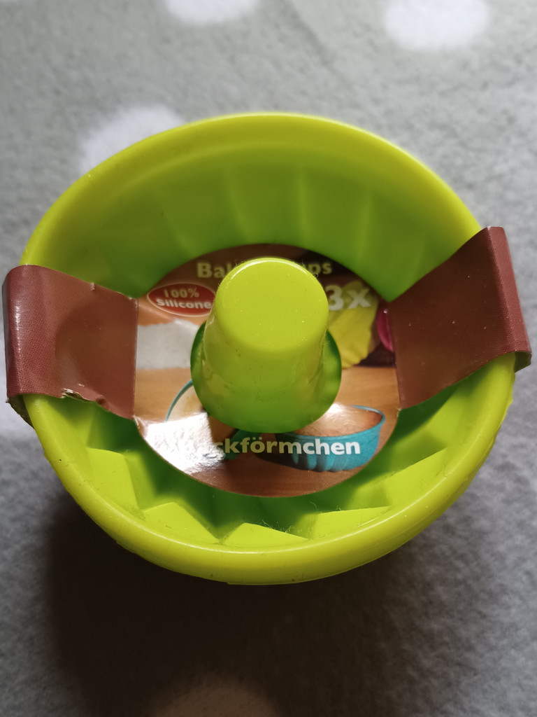3x Kuchenformen aus Silikon Gugelhupf ⌀ 7cm  3x Kuchenformen aus Silikon Gugelhupf ⌀ 7cm