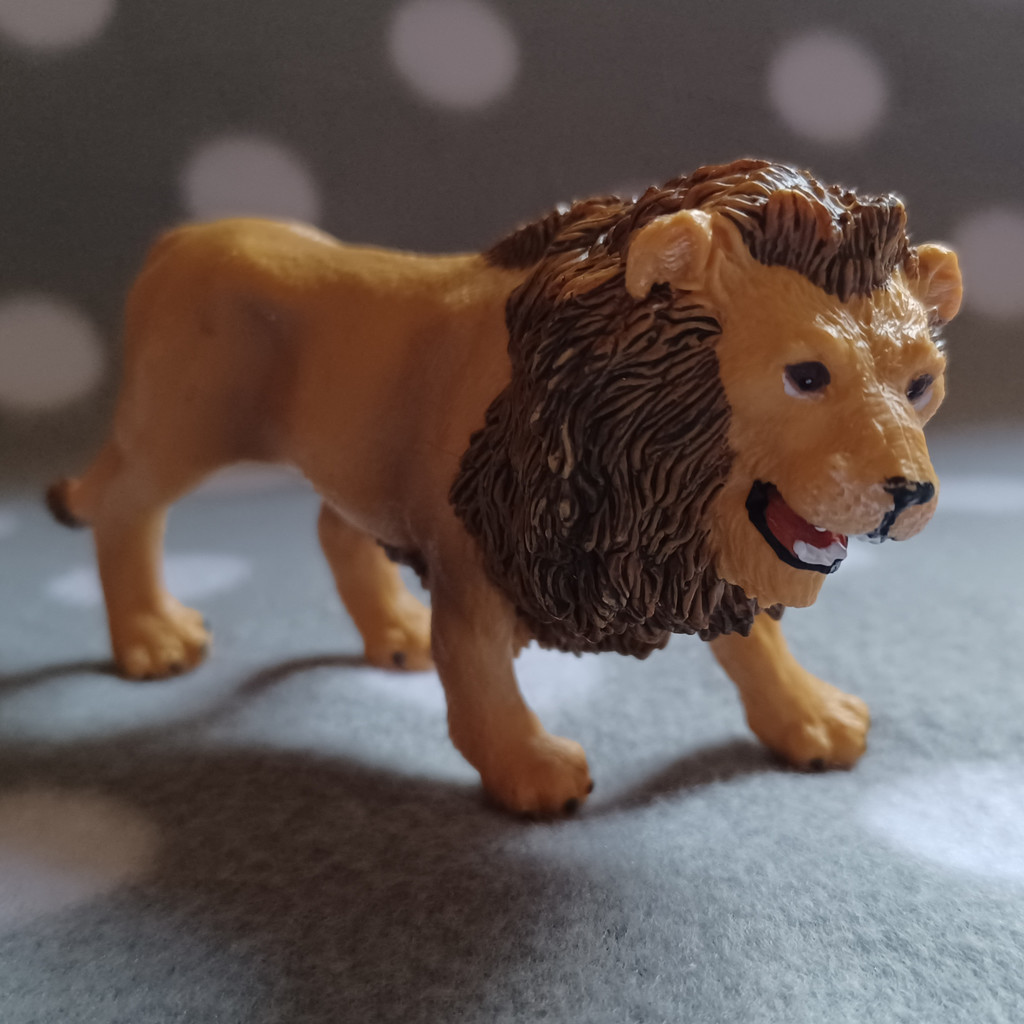 Actionfigur Löwe mit Mähne Actionfigur Löwe mit Mähne