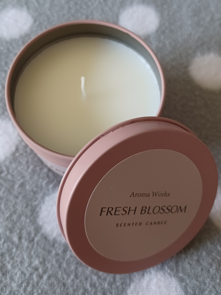 Aroma Works Duftkerze Fresh Blossom im Metalldose mit Deckel 10h Brenndauer