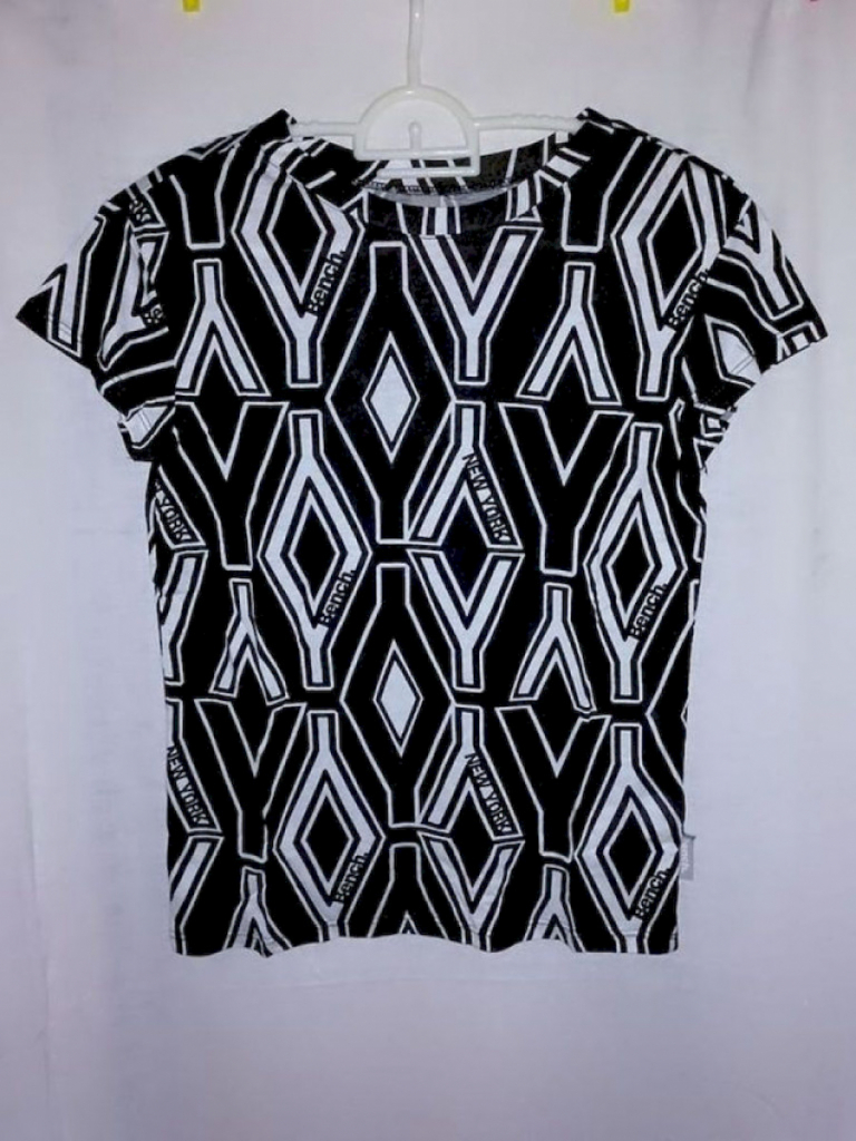 T-Shirt Shirt Schwarz/Weiß Bench Größe 128/134  T-Shirt Shirt Schwarz/Weiß Bench Größe 128/134