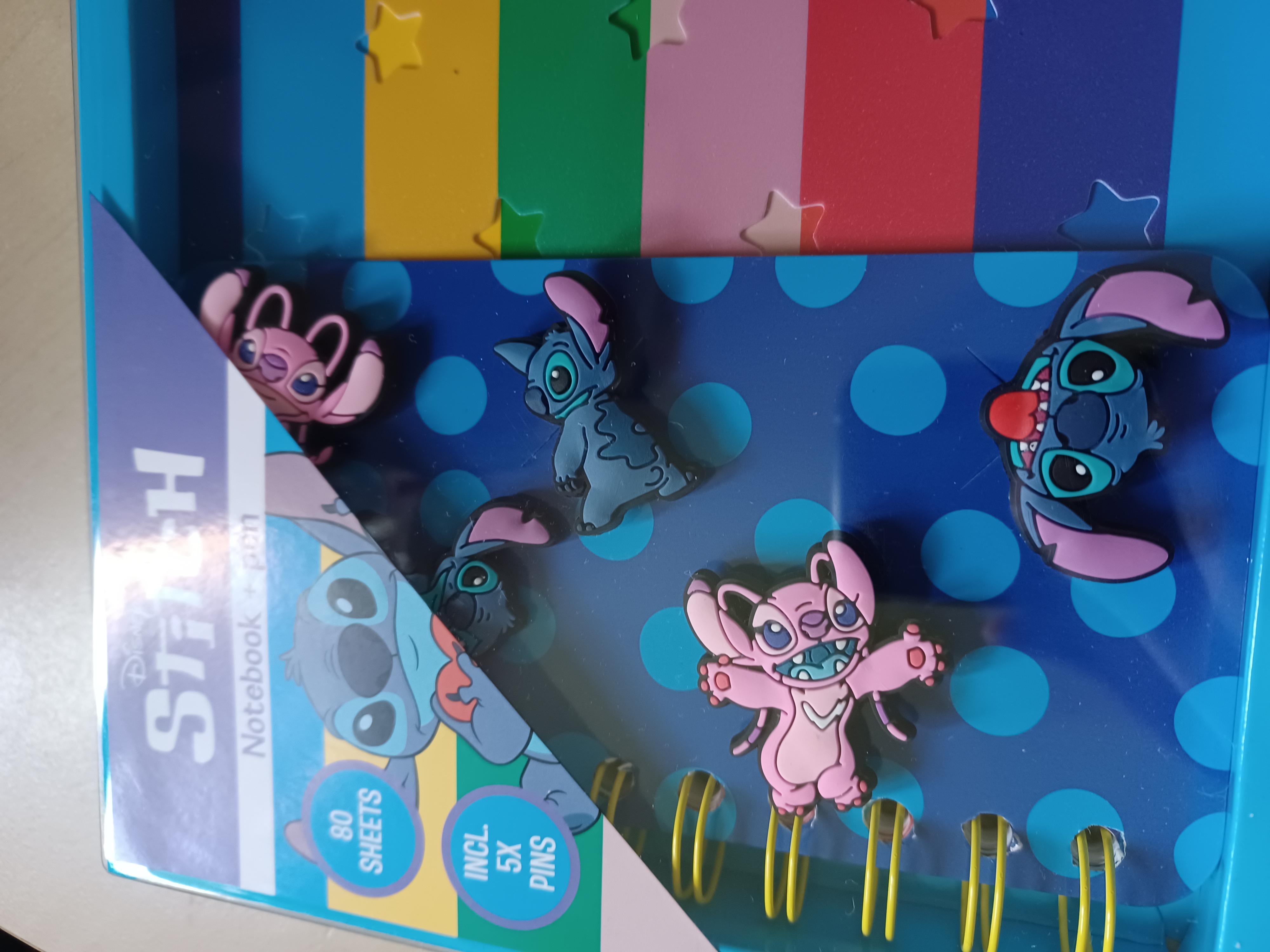 Disney Stitch Notizbuch Set mit Kugelschreiber und 5 Pins