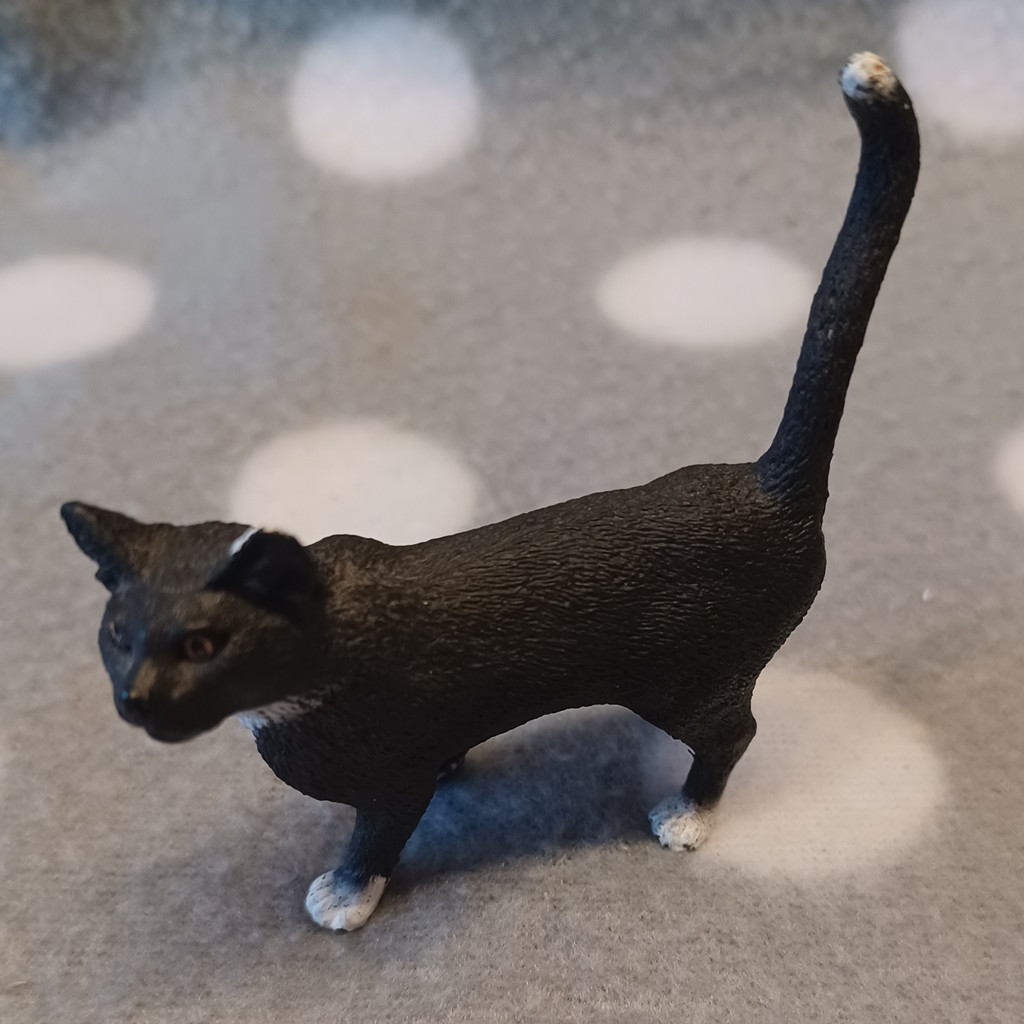 Schleich Katze schwarz 17068 Spielfigur Tierfigur realistisch