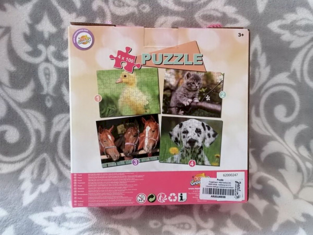 Puzzle 4x 100tlg. Tierwelt je 38x28cm ab 3 Jahre Puzzle 4x 100tlg. Tierwelt je 38x28cm ab 3 Jahre