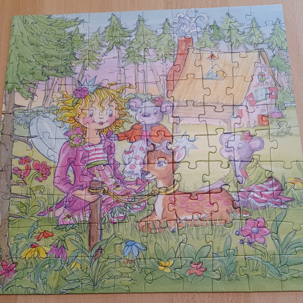 Spiegelburg Prinzessin Lillifee Puzzle Das kleine Reh – 100 Teile Spiegelburg Prinzessin Lillifee Puzzle Das kleine Reh – 100 Teile
