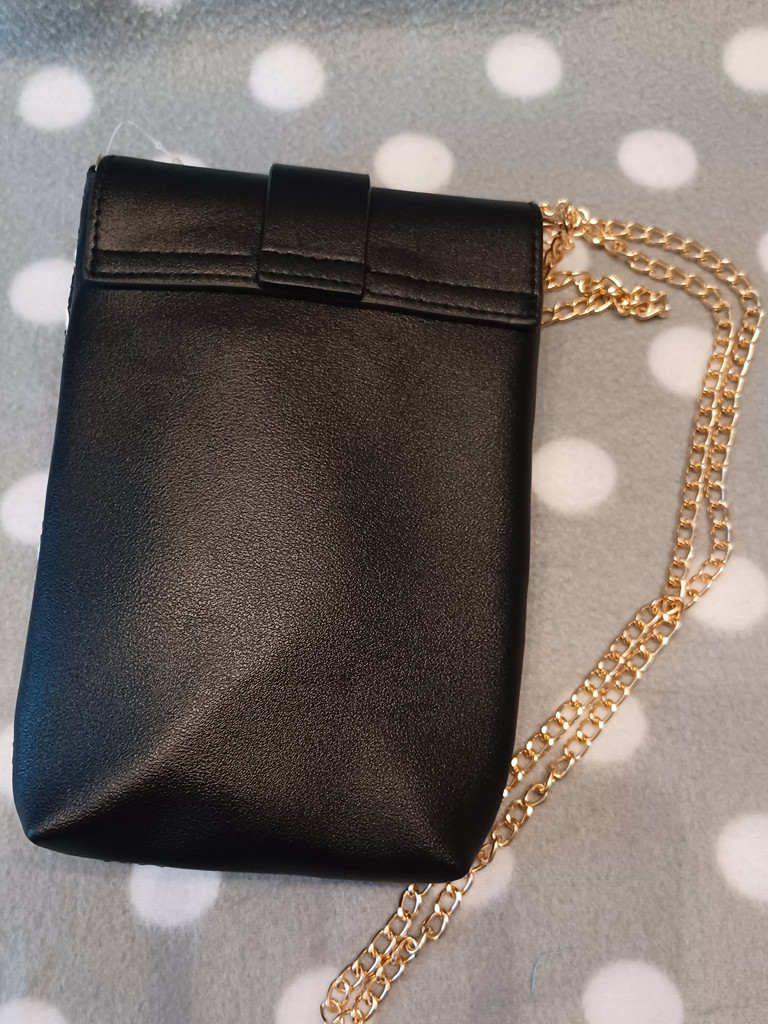 TRENDZ Handtasche Crossbody schwarz weiß Kette Magnetverschluss Damen Tasche