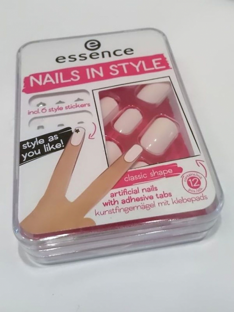 Essence Nails in Style The White It-Piece Kunstnägel inkl. Sticker Essence Nails in Style The White It-Piece Kunstnägel inkl. Sticker