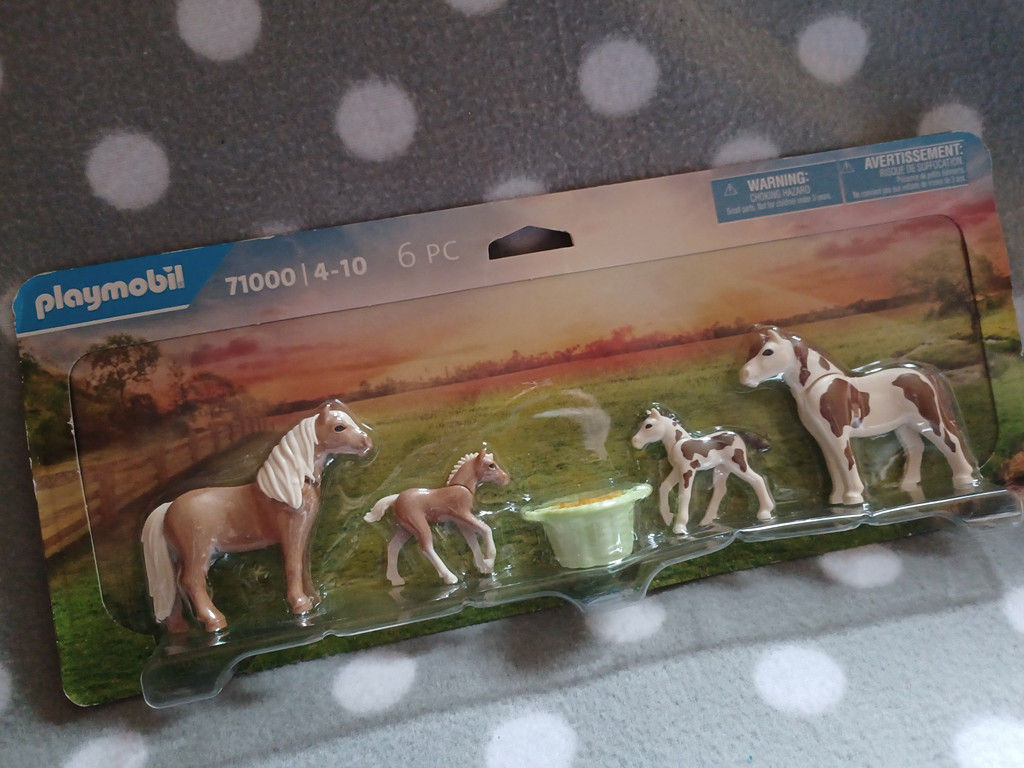Playmobil 71000 - 2 Island Ponys mit Fohlen Playmobil 71000 - 2 Island Ponys mit Fohlen