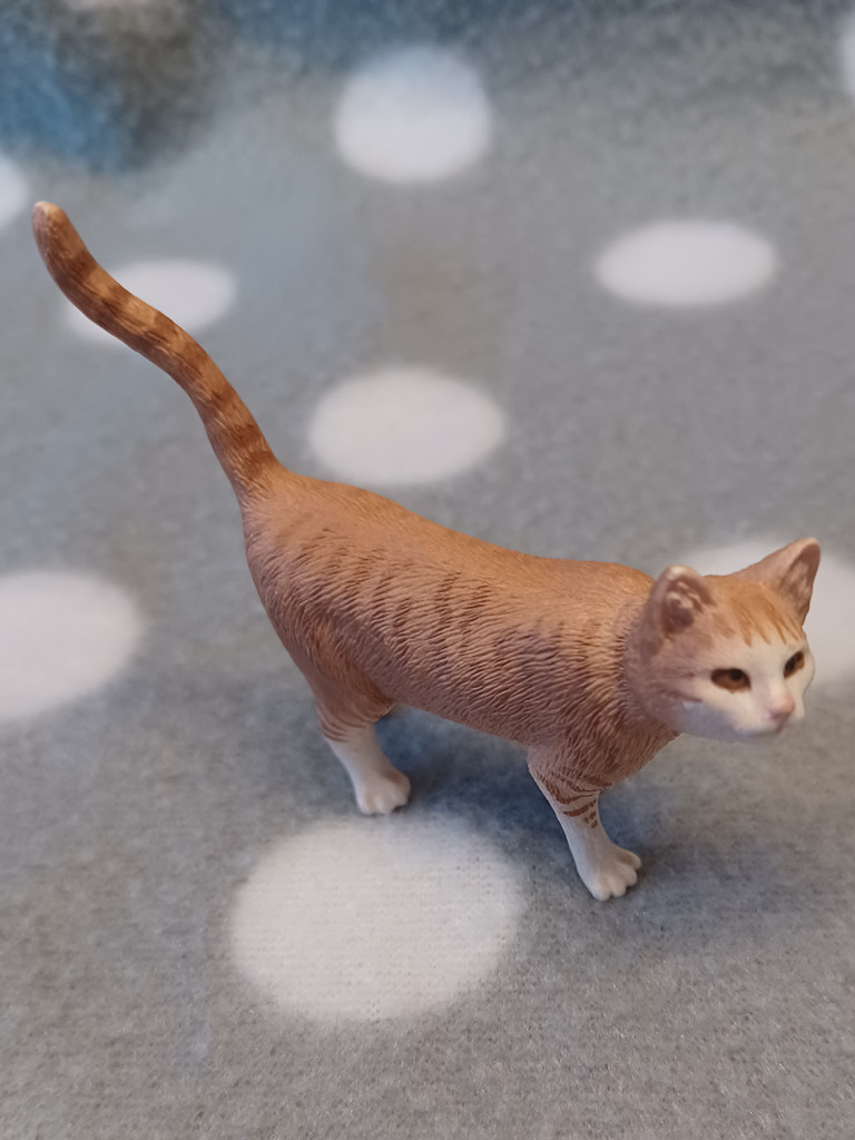 Schleich Katze getigert stehend Spielfigur Farm World Tierfigur 13836