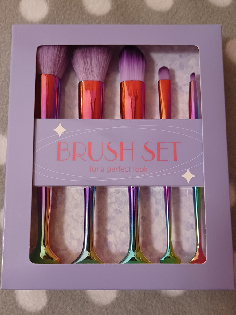 Make-Up 5er Pinsel Set - Perfektion für Ihr Make-Up Make-Up 5er Pinsel Set - Perfektion für Ihr Make-Up