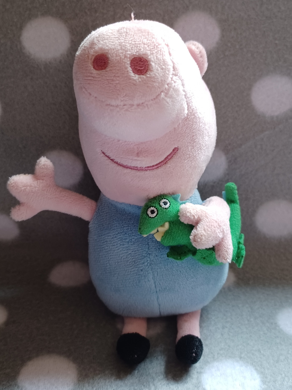 Kuscheltier Plüsch Schorsch Pig mit Dinosaurier von Ty. Inc. Kuscheltier Plüsch Schorsch Pig mit Dinosaurier von Ty. Inc.
