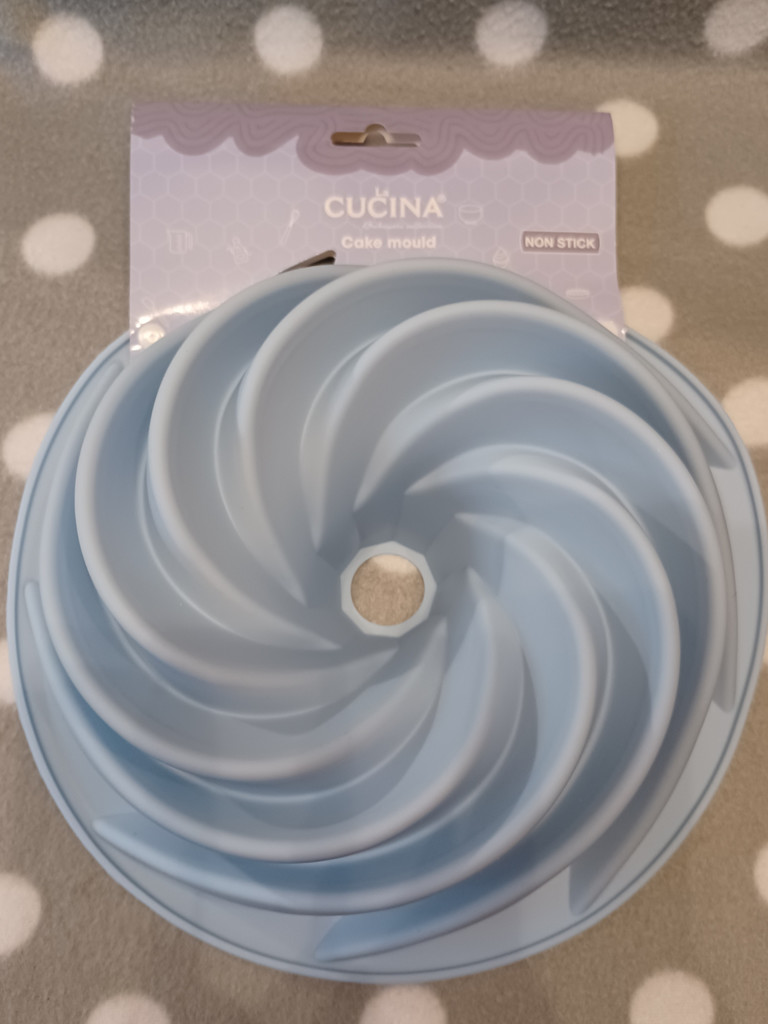 La Cucina Silikon Backform Swirl Hellblau Gugelhupf Spiralform
