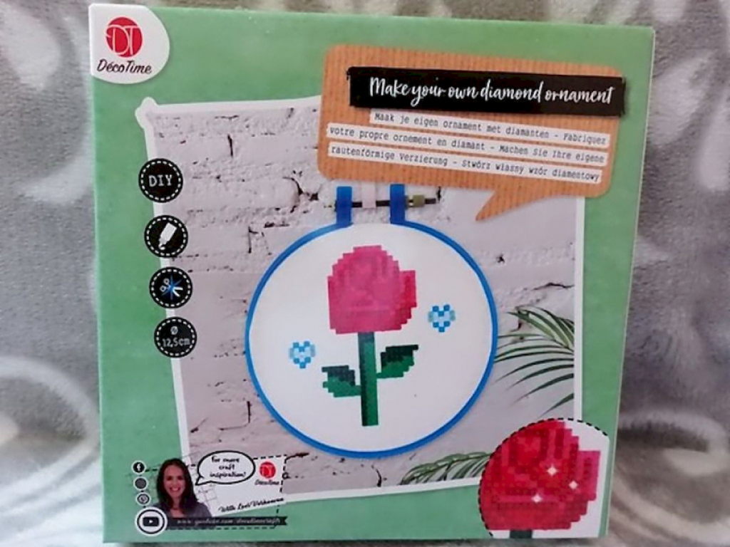 DIY Diamant-Bild Ornament Machen Sie Ihr eigenes Strassornament  DIY Diamant-Bild Ornament Machen Sie Ihr eigenes Strassornament