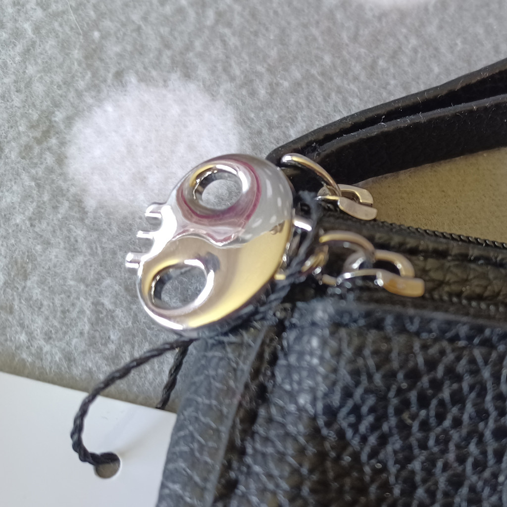 Kuromi Geldbörse Portemonnaie Tasche Kunstleder Schwarz Sanrio Maedchen Damen