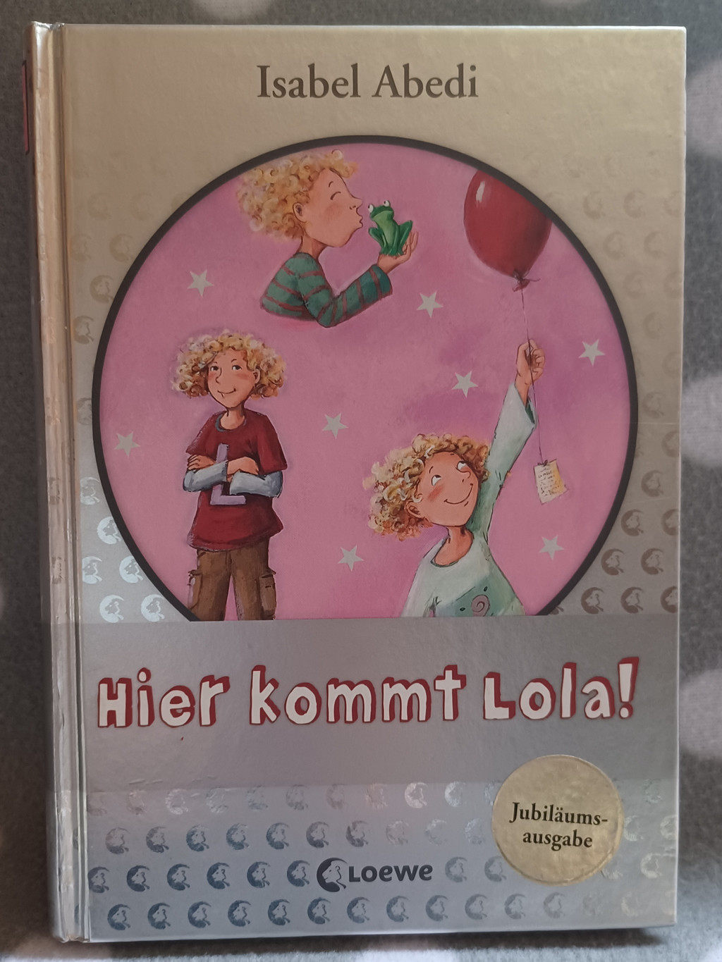 Buch: Hier kommt Lola! (Band 1) Jubiläums-Ausgabe Buch: Hier kommt Lola! (Band 1) Jubiläums-Ausgabe