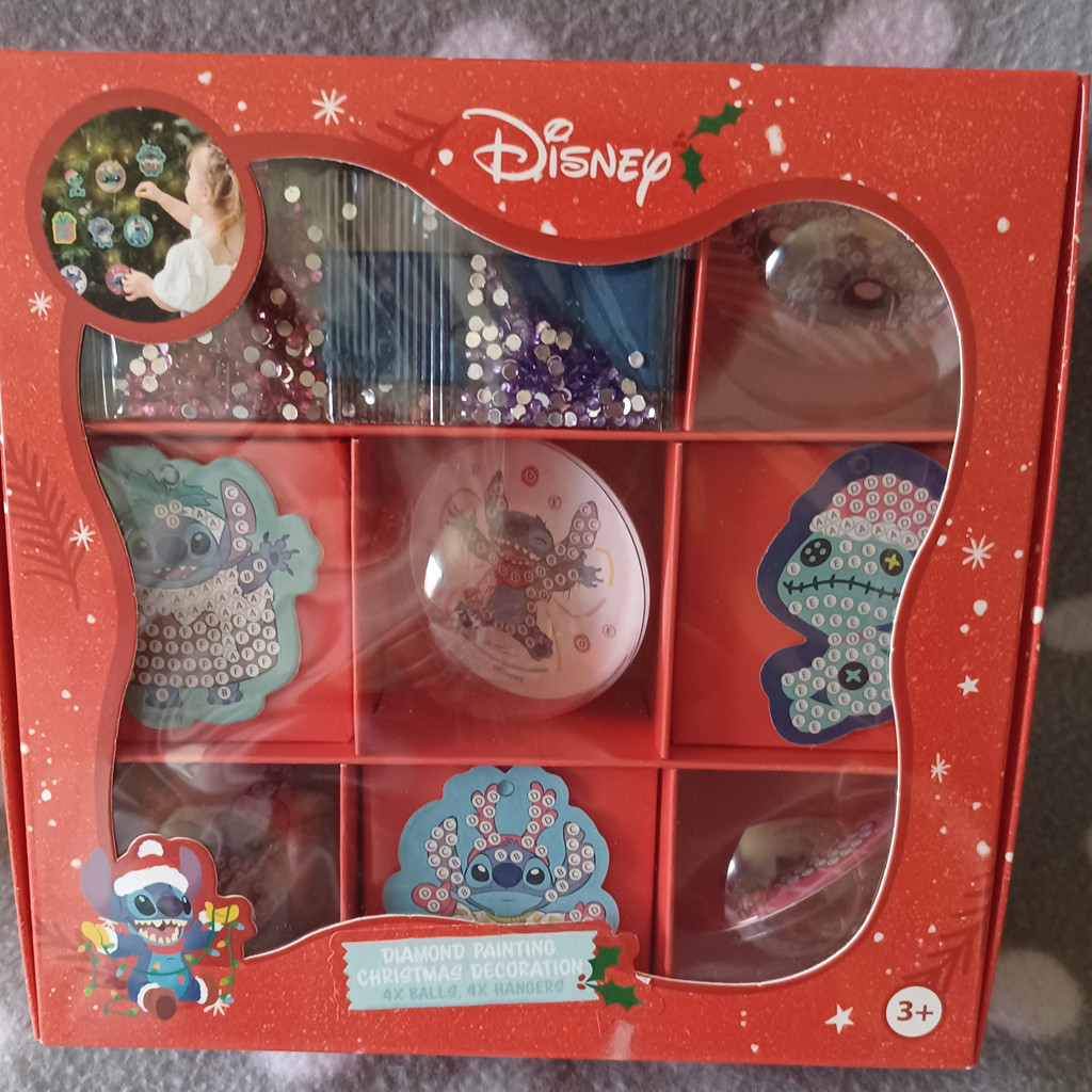 Disney Diamond Painting Weihnachtsdeko-Set – Lilo & Stitch Edition